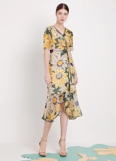 La koradior拉珂蒂女装2020夏季新款黄色服饰穿搭法则