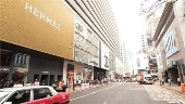 爱马仕工匠制卖18万一个的铂金包，消费者多数在香港