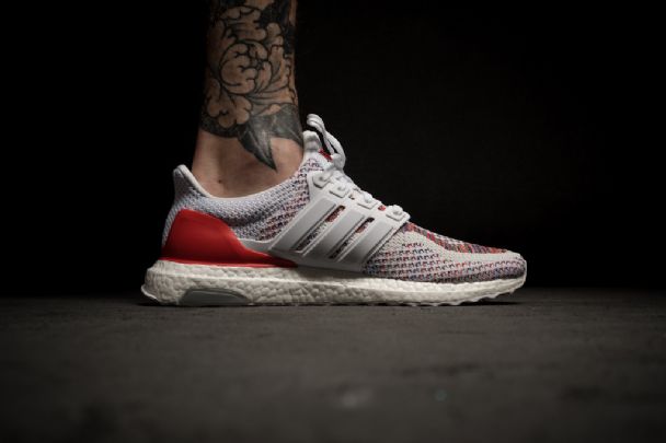 阿迪达斯Adidas Ultra Boost M “White & Multicolor”鞋款_阿迪达斯(adidas)品牌圈_中国时尚品牌网