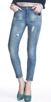 material girl（MG）2015春装新款时尚钩花破洞设计修身牛仔裤M1HA51201